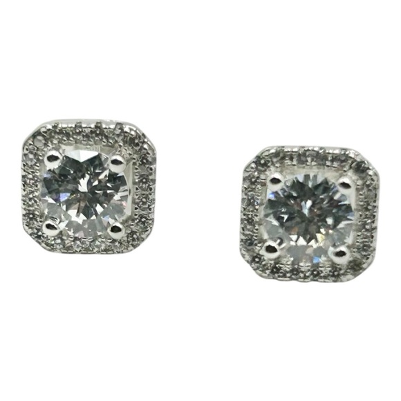 Stirling Silver Stud Earrings Moissanite Zircon-New - Picture 1 of 6
